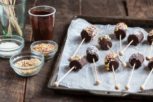 Frozen Chocolate Banana Pops
