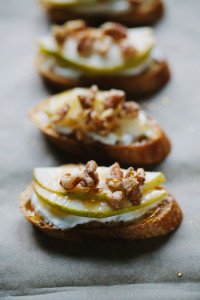 Spicy Honey Crostini with Pears and Walnuts