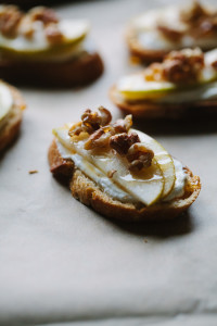 Spicy Honey Crostini with Pears and Walnuts